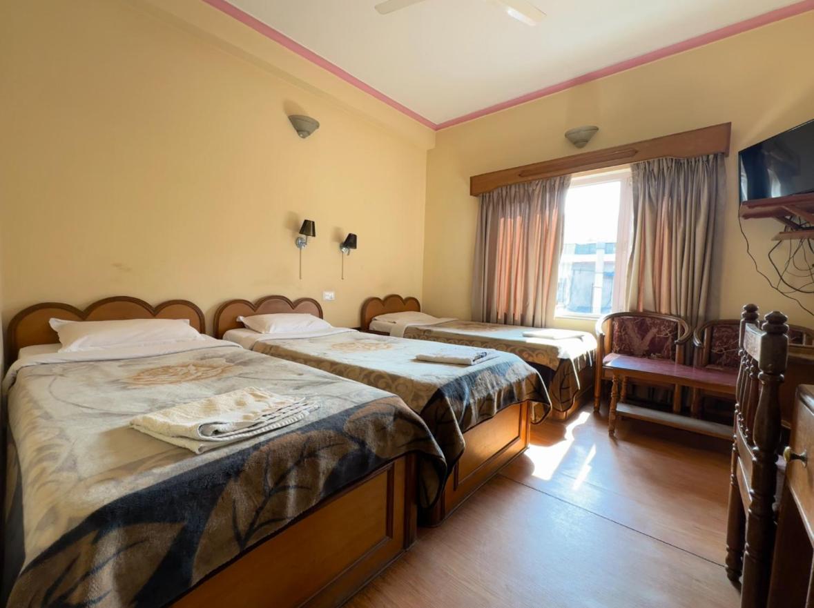 Green Tara Hotel Pokhara Eksteriør billede