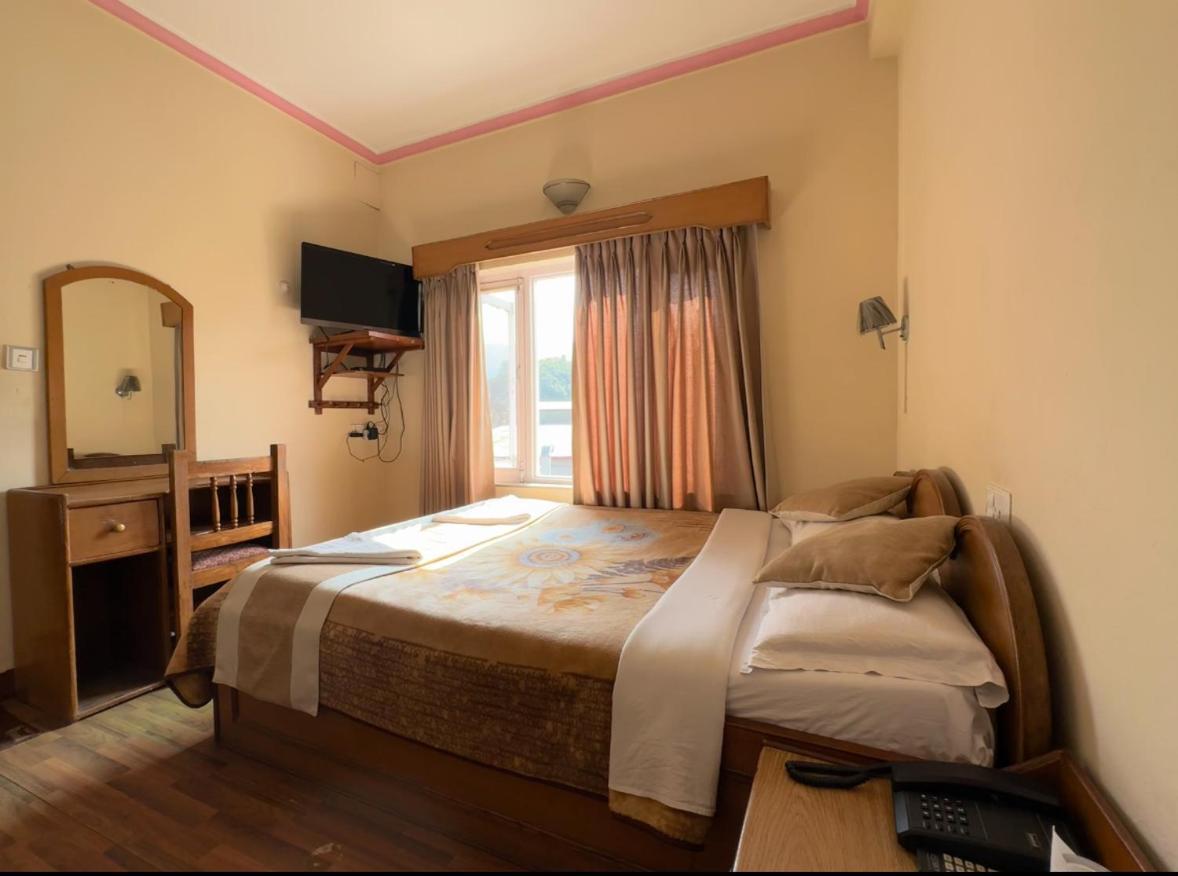 Green Tara Hotel Pokhara Eksteriør billede
