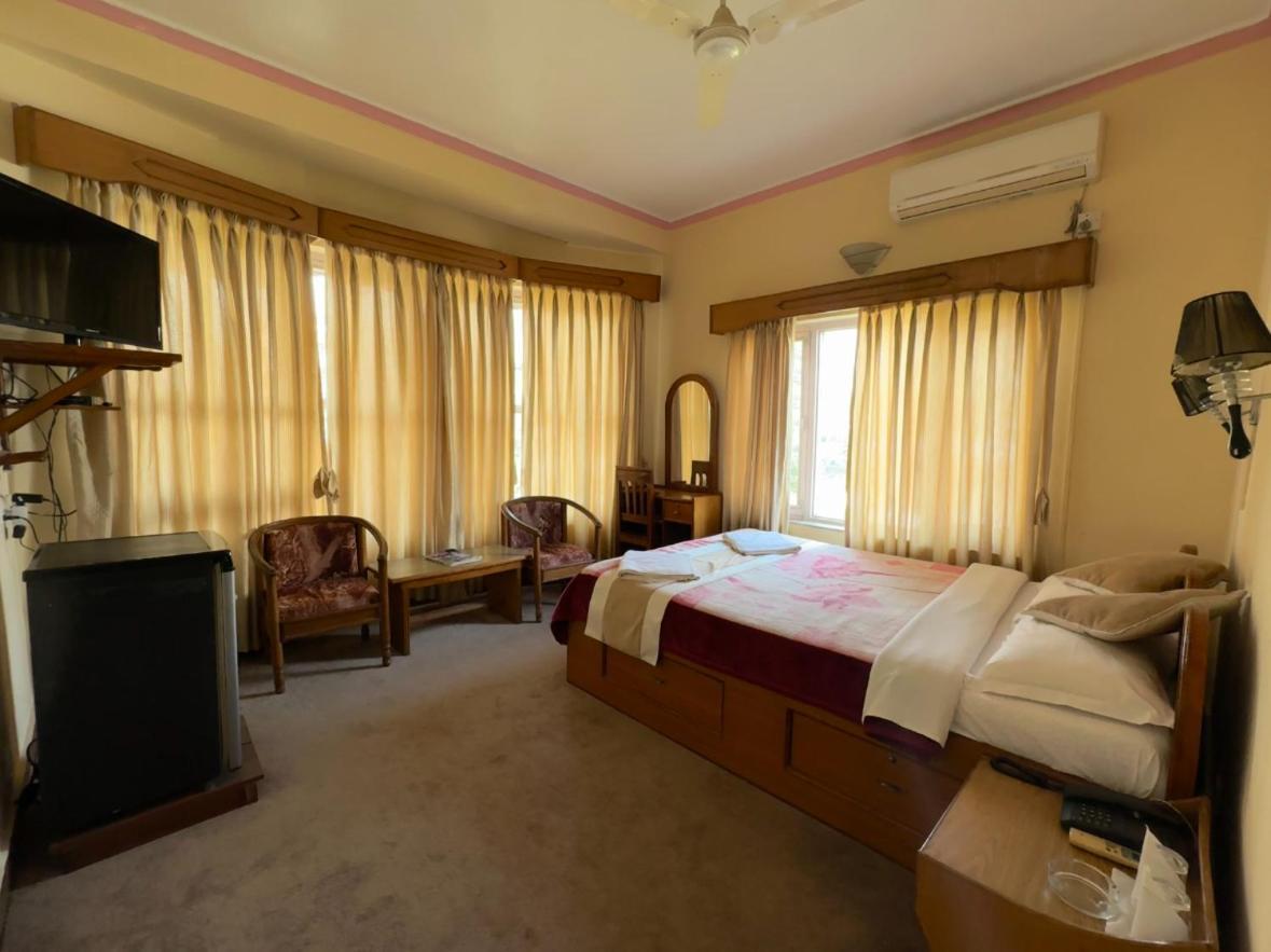 Green Tara Hotel Pokhara Eksteriør billede