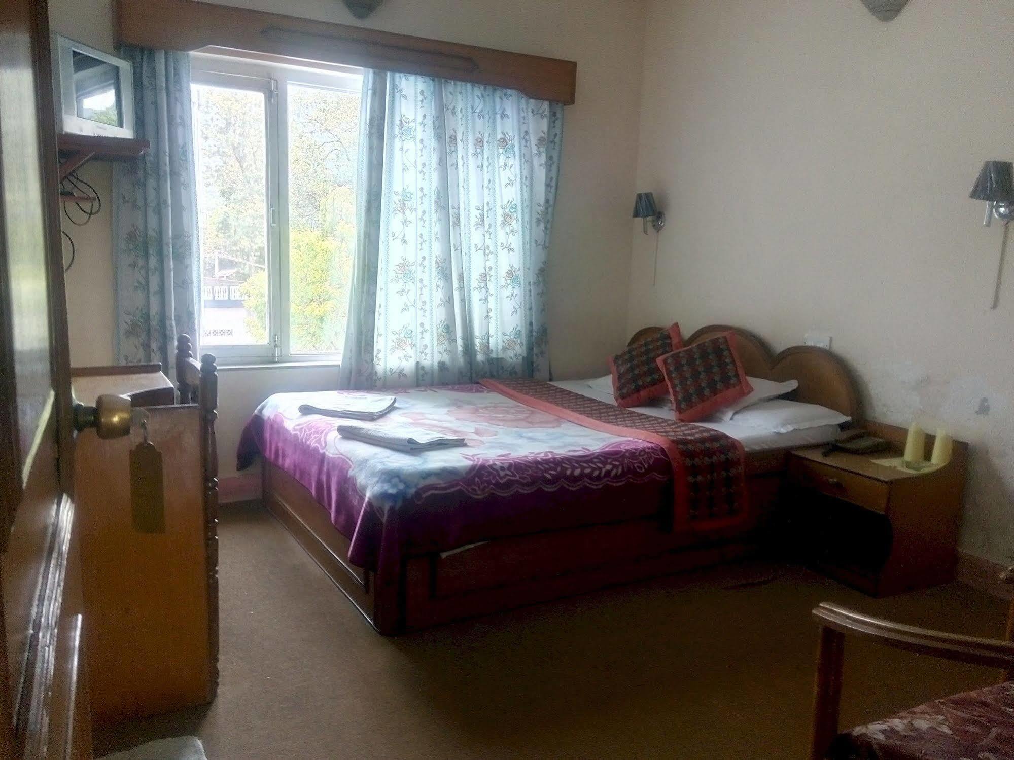 Green Tara Hotel Pokhara Eksteriør billede